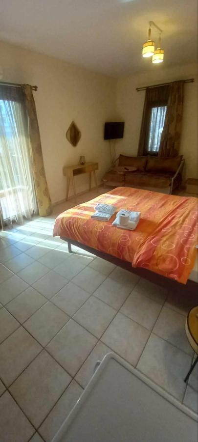 Voreas Hotel Káto Loutrákion Zewnętrze zdjęcie