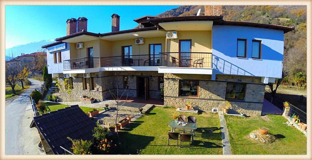 Voreas Hotel Káto Loutrákion Zewnętrze zdjęcie